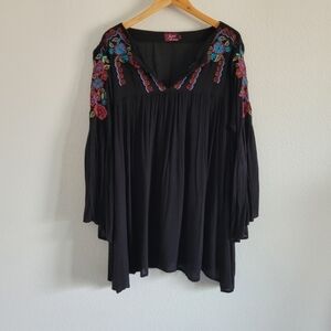 Avani Del Amour boho flowy embroidered tunic dress